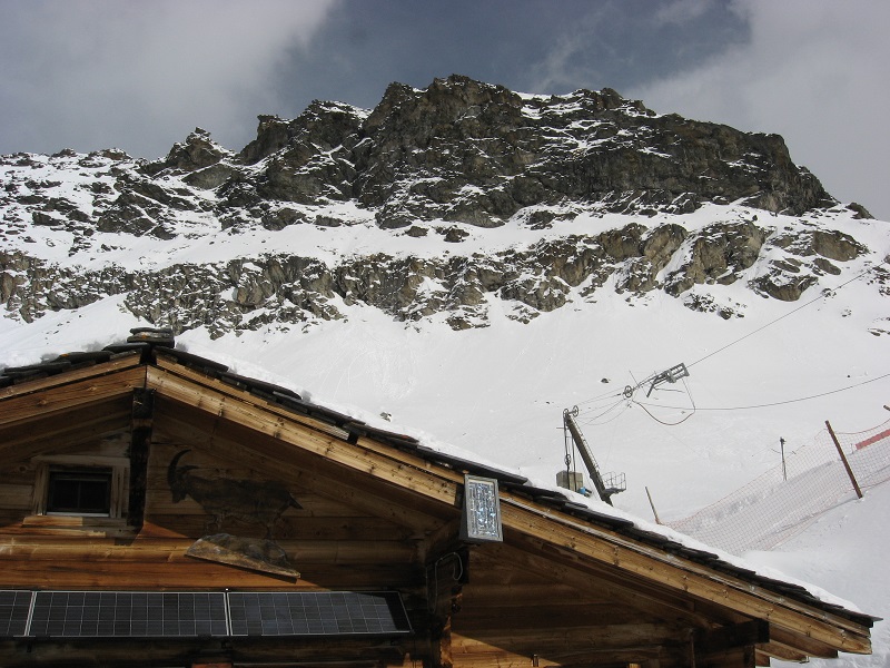 Skihütte am höchsten Punkt des Skigebietes