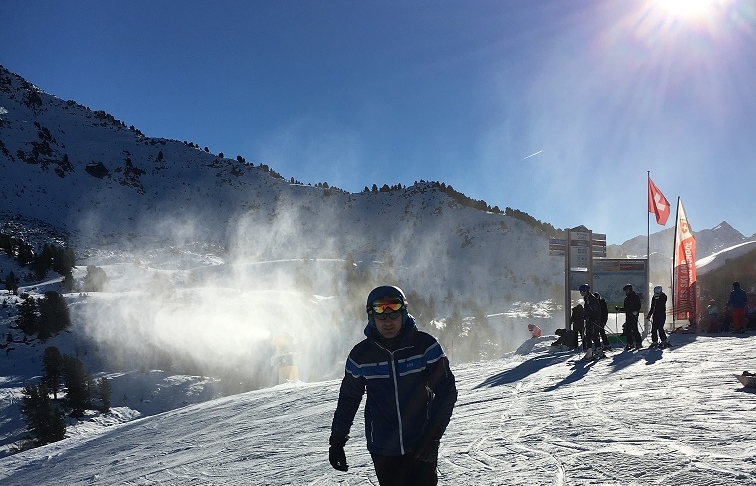Mittelstation Tracouet im Schneekanonennebel