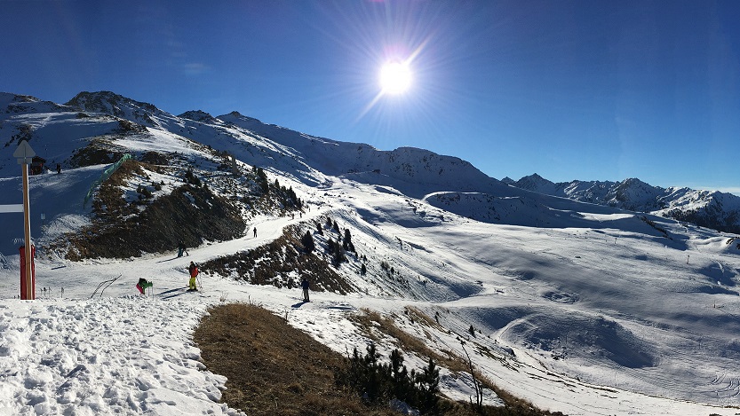 An der Bergstation des Schleppliftes Tsa, Teilskigebiet Siviez Combatseline