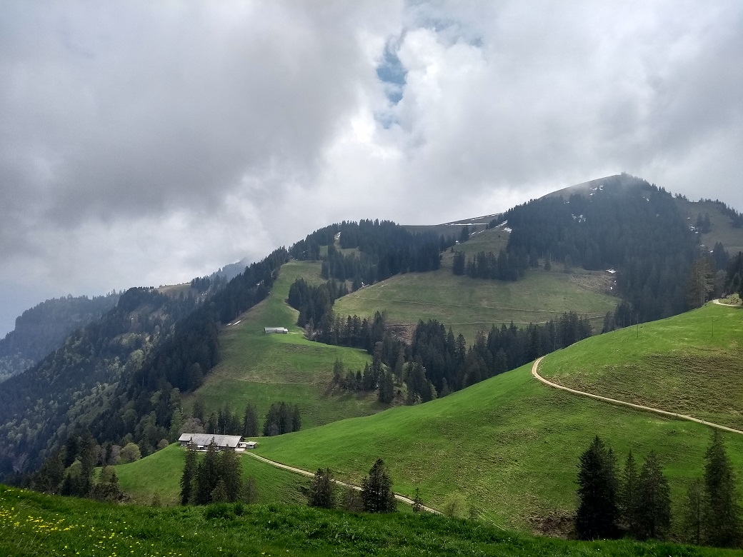 Nicht anspruchsvoll und wolkenverhangen