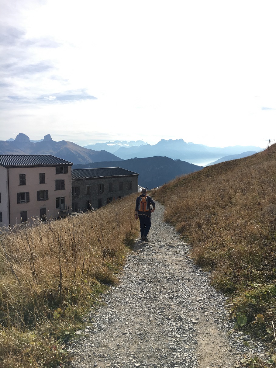 Der Gipfelpfad. Die Weitsicht war phänomenal.
