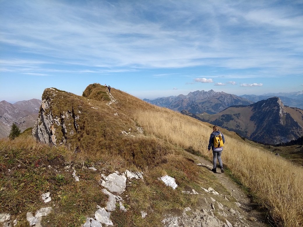 Fantastische Farbenspiele während der Gratwanderung.